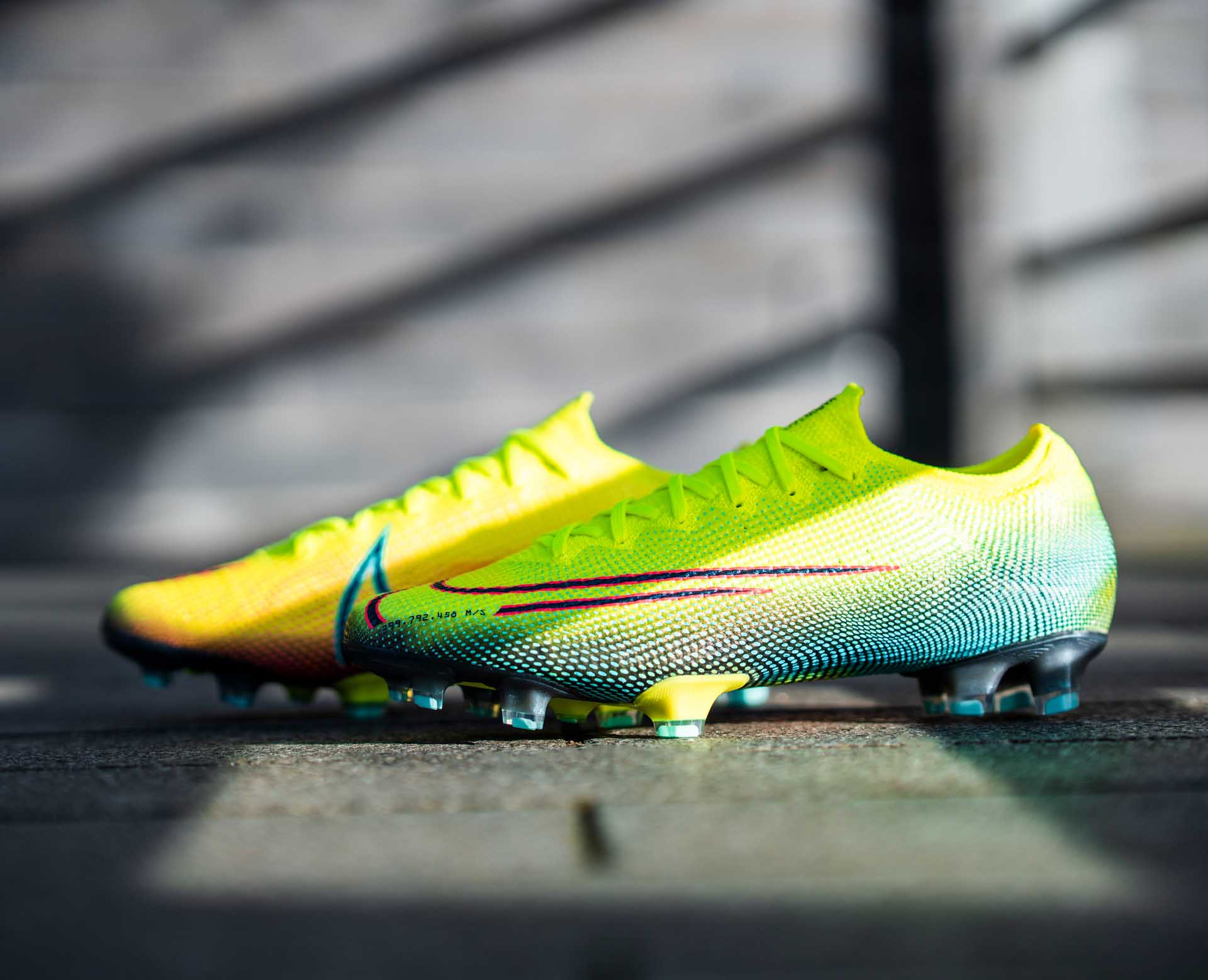 Tổng hợp những phối màu đặc sắc của Nike Mercurial Vaport 13